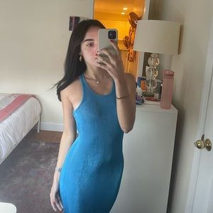 BEAUTIFUL DRESS -NEVER WORN  W TAG